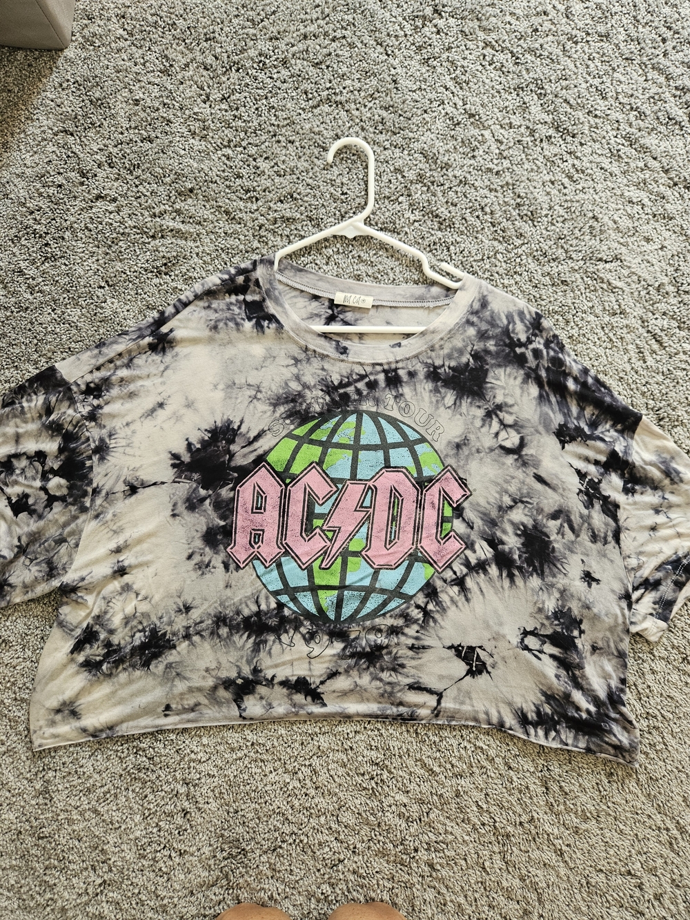 AC/DC Black & White Tie-Dye Kids Cropped Tee with Pink Logo